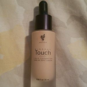 Liquid foundation